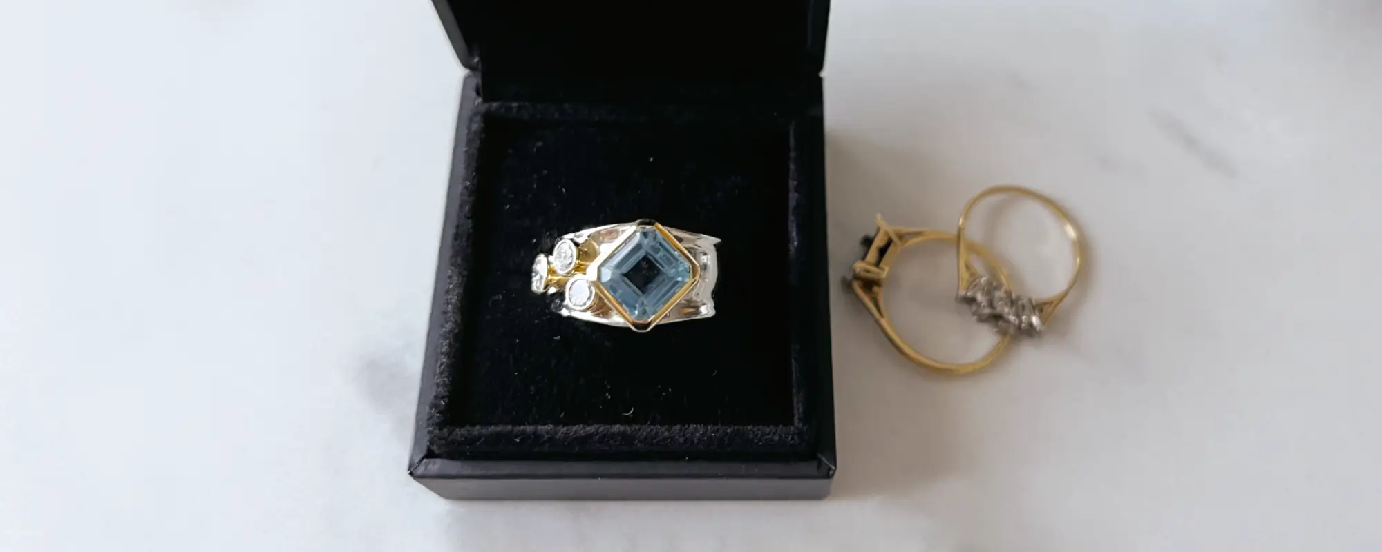 REMODELLED AQUAMARINE STONE