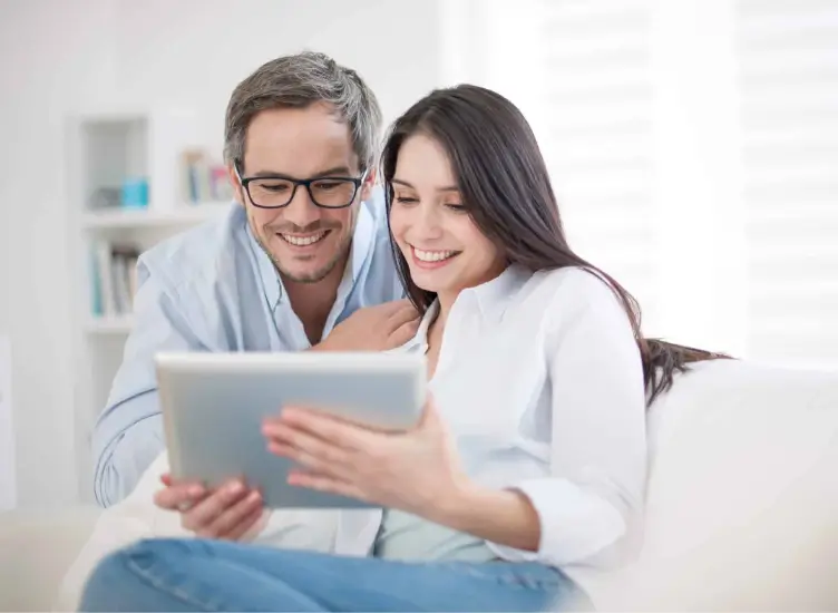 couple on a jewellery discovey call with David Law