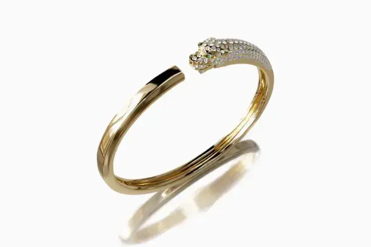 Bespoke 18ct yellow gold diamond bangle handcrafted in London by jewellery designer David Law